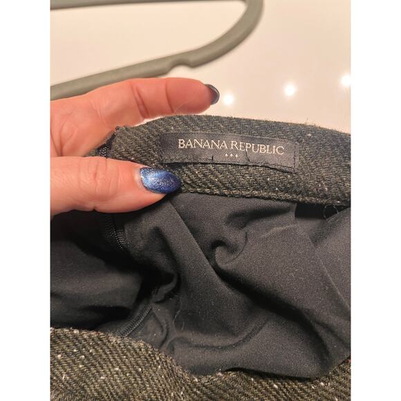 Banana Republic Dark Gray Wool Tweed Mini Skirt Size 2 - Picture 3 of 8